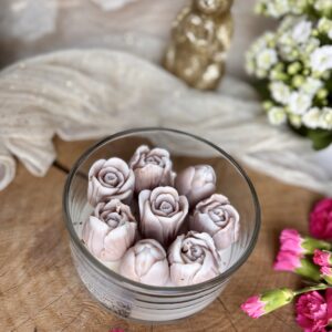 Świeca sojowa „Tulipanowy Ogród w beżach" 400 g