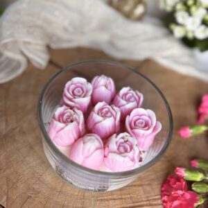 Świeca sojowa „Tulipanowy Ogród w różu" 400 g