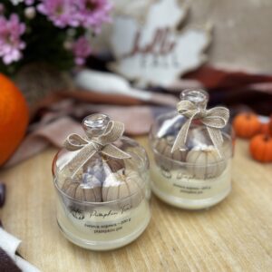 Beżowa Pumpkin Time – świeca sojowa z kloszem 200 g